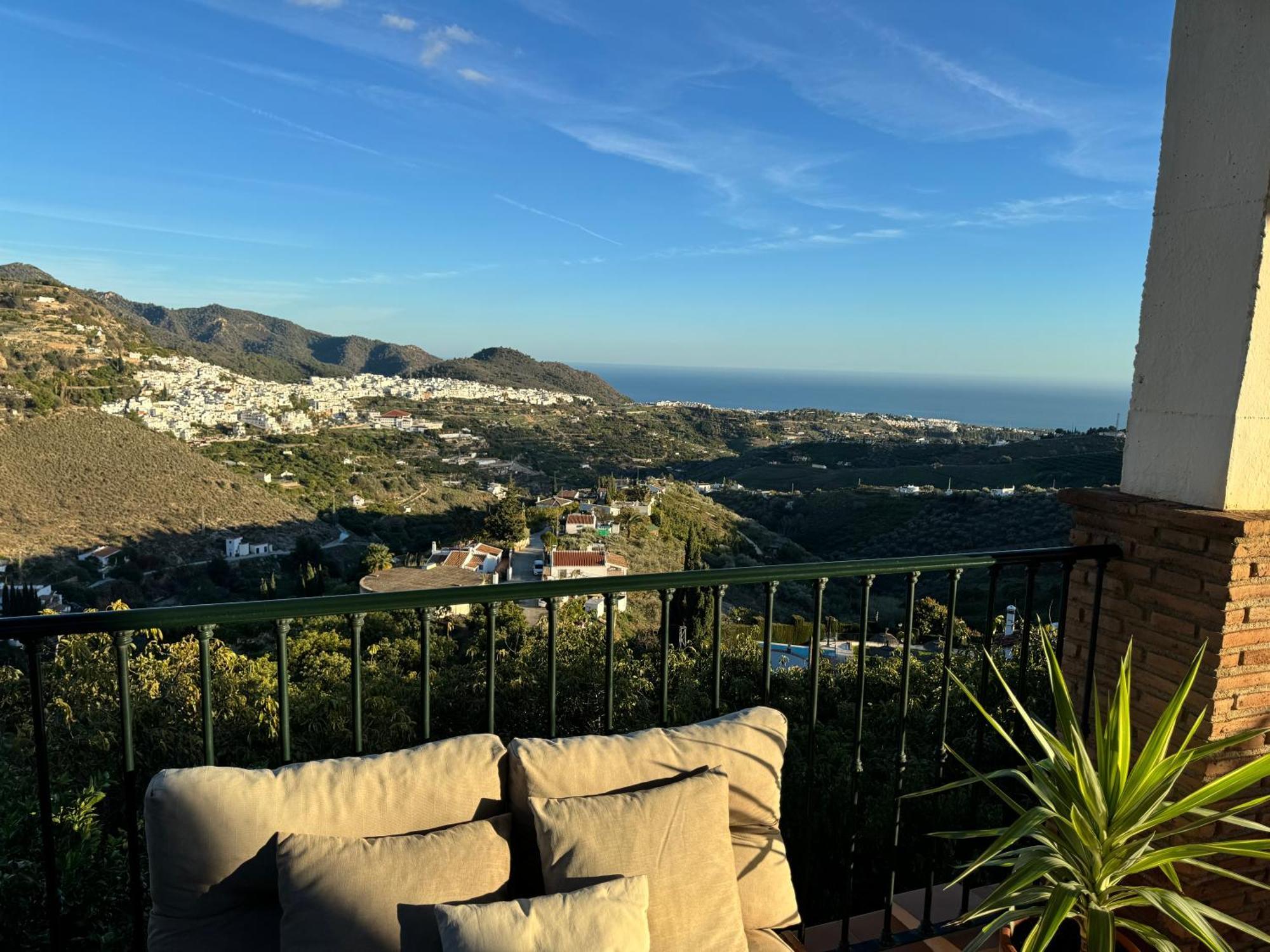 Villa En Frigiliana Con Piscina, Jacuzzi Y Espectaculares Vistas Luaran gambar