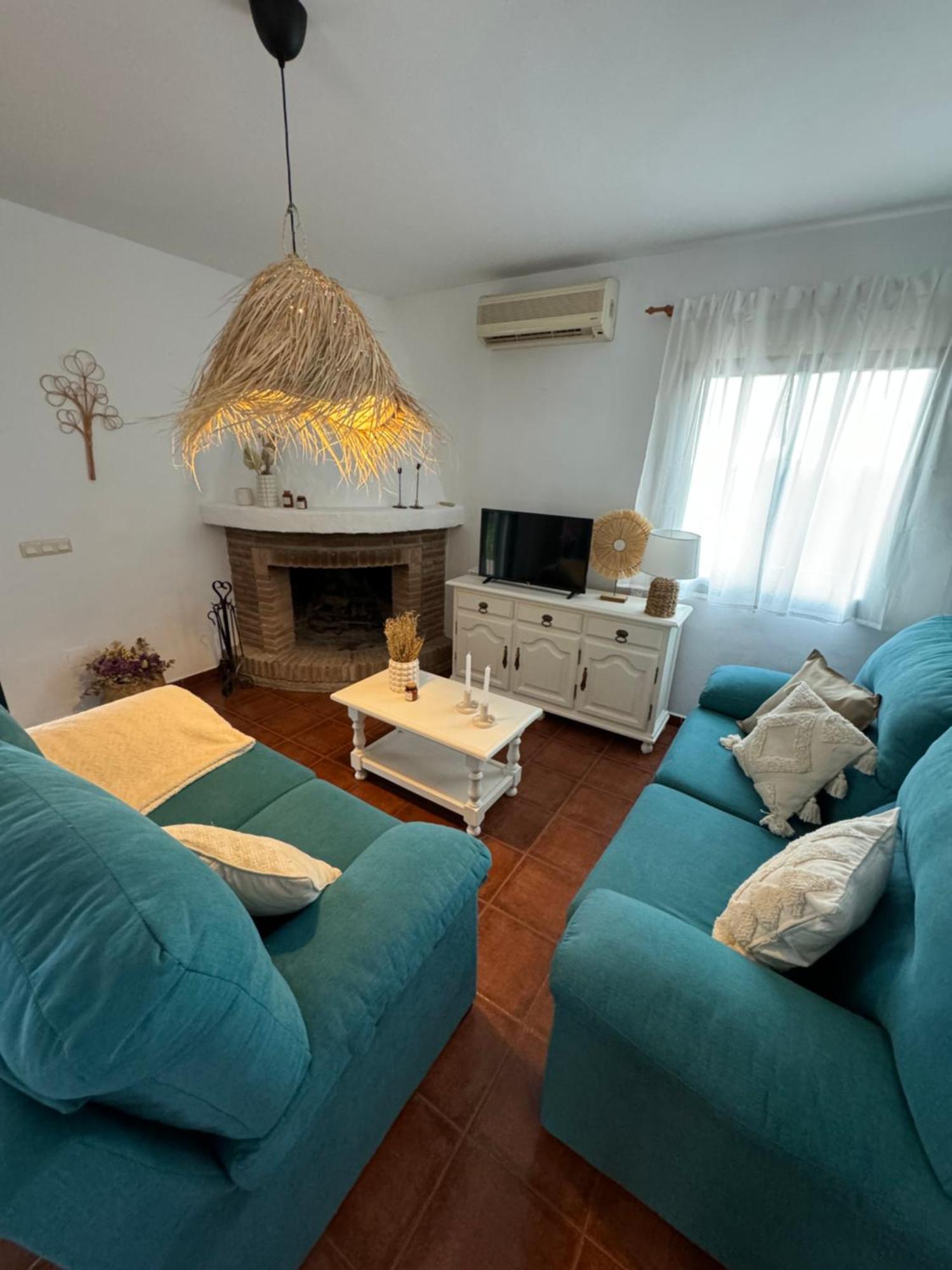 Villa En Frigiliana Con Piscina, Jacuzzi Y Espectaculares Vistas Luaran gambar