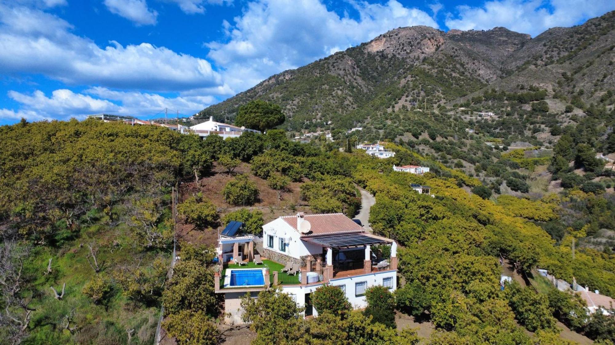 Villa En Frigiliana Con Piscina, Jacuzzi Y Espectaculares Vistas Luaran gambar